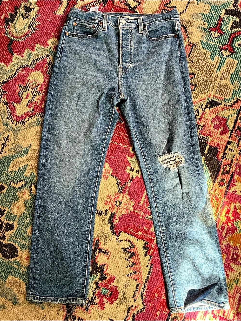 Levi’s Wedgie Straight Jeans 30 Distressed Medium Wash High Rise